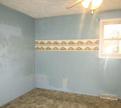 336 Friendship Road Beaver Falls, PA 15010 - Photo 7 of 14