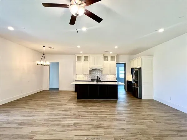 $2,900 | 3903 Eskew Drive, College Station, TX 77845