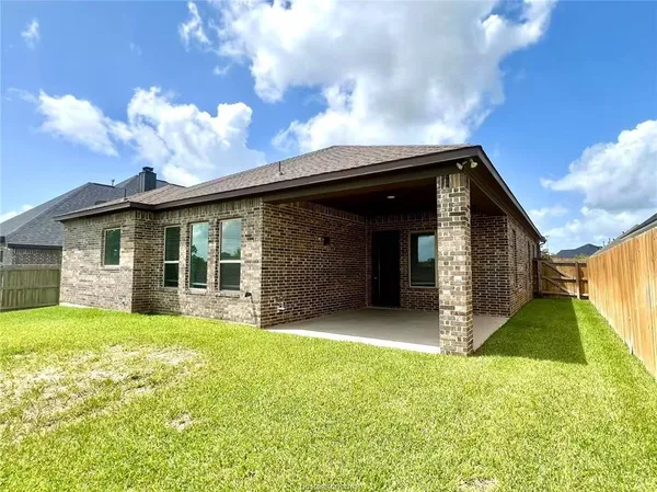 $2,900 | 3903 Eskew Drive, College Station, TX 77845