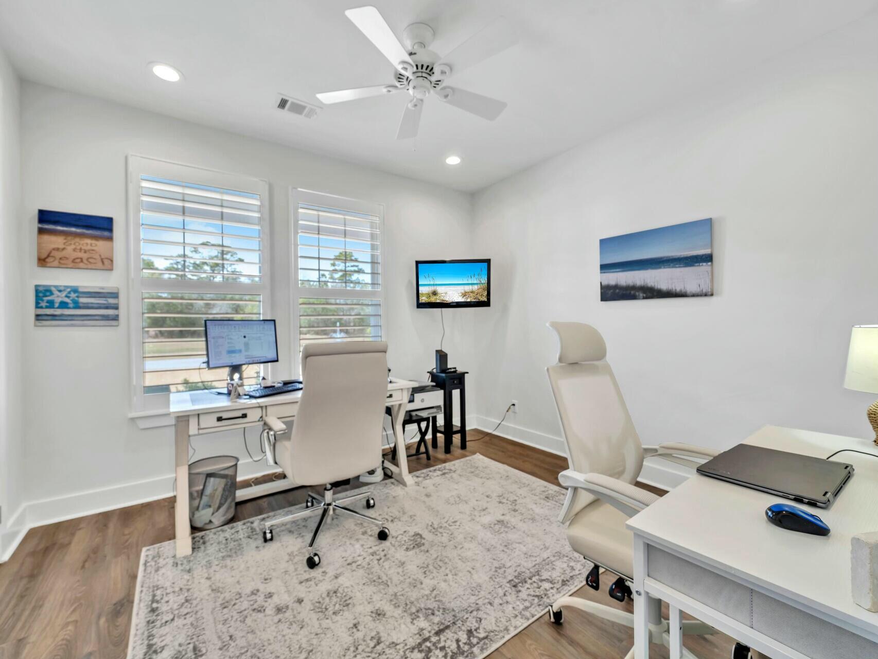 176 Hibernate Way Freeport, FL 32439 - Photo 39 of 66 a workspace with furniture and window