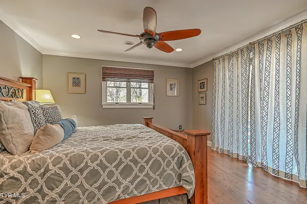 $1,095,000 | 117 Skyline Drive, Bristol, TN 37620