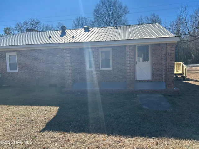 $1,400 | 178 Rosalyn Road, Rockingham, NC 28379