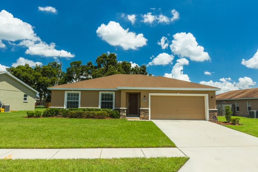 2913 Coach Lamp Road Mulberry, FL 33860 - Photo 1 of 1 Gallery Image 1