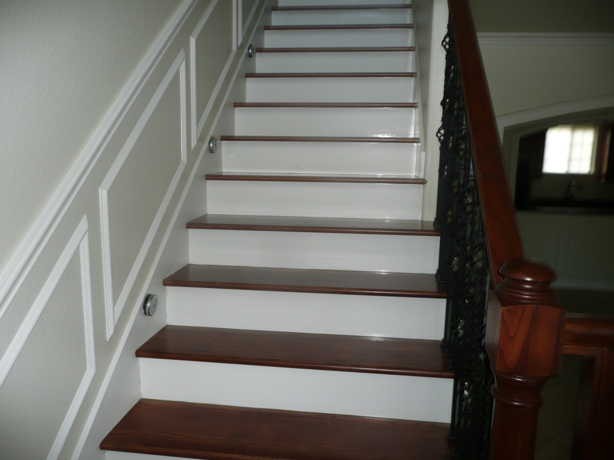 9505 Shoreham Street Houston, TX 77093 - Photo 12 of 13 Stairs