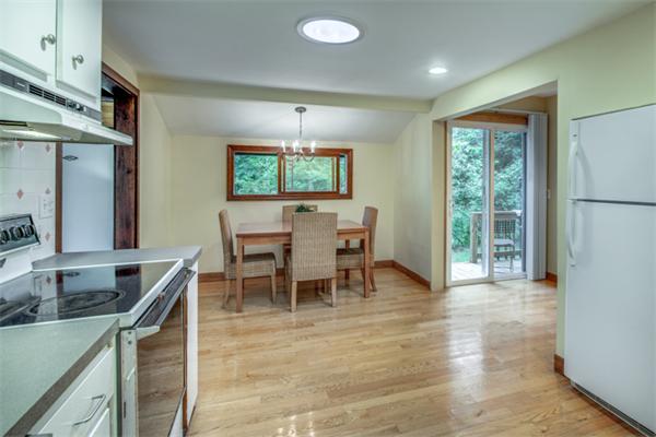 31 Birch Road Natick, MA 01760 - Photo 10 of 22