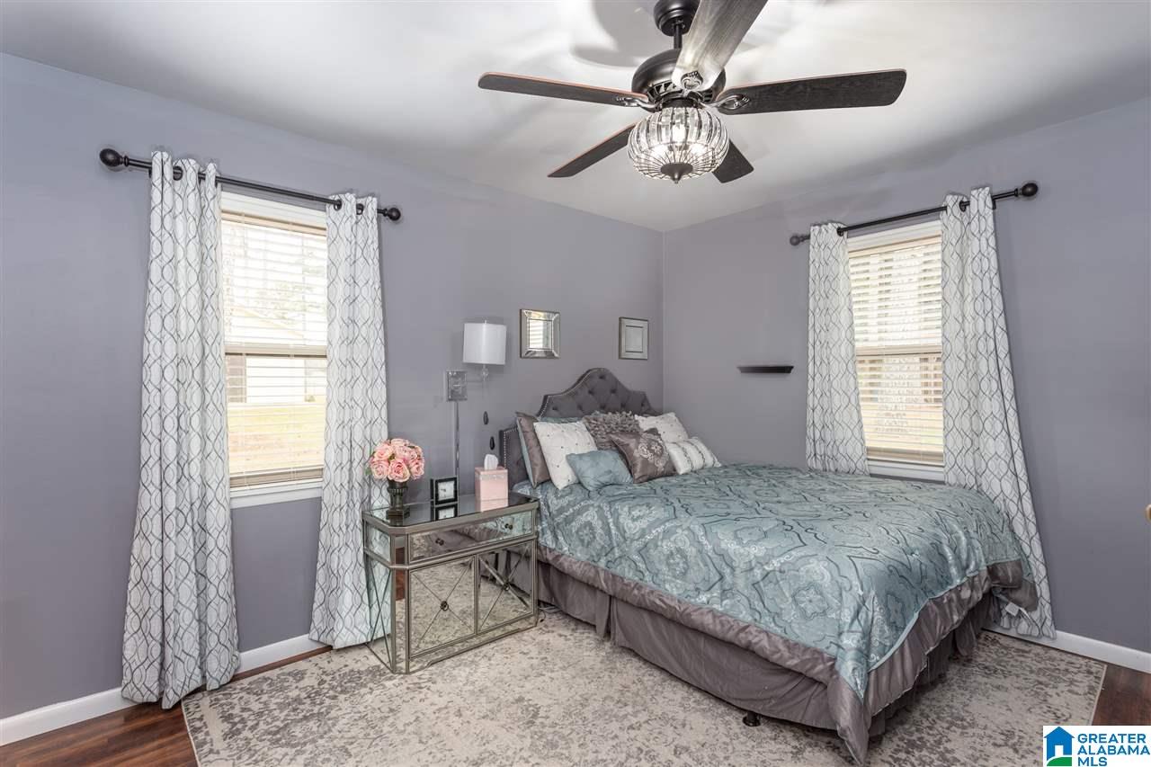 205 20th Street Northeast Oneonta, AL 35121 - Photo 23 of 36