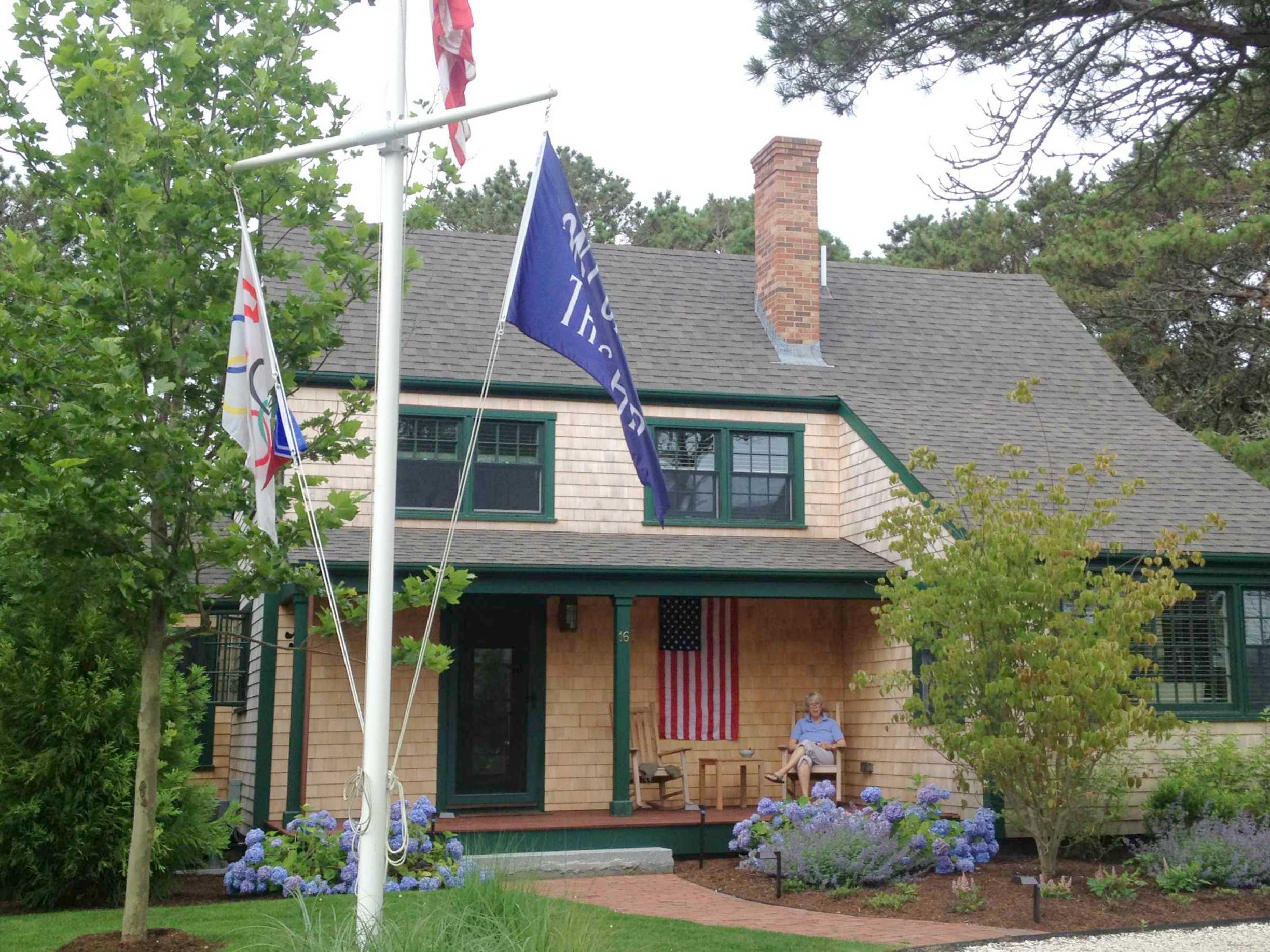 16 Ridge Lane Nantucket, MA 02554 - Photo 1 of 14 Gallery Image 1