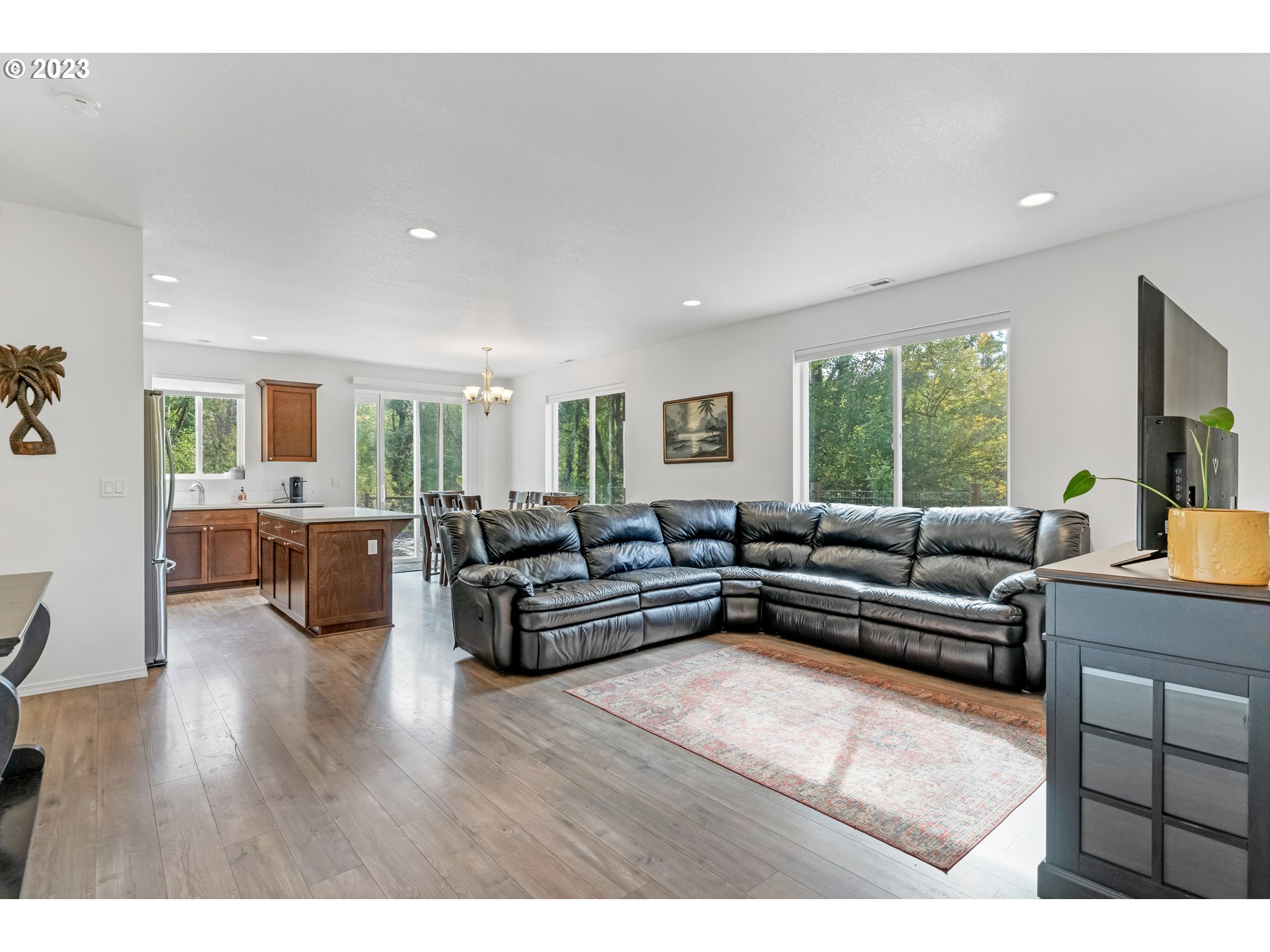 32580 South Needy Road Canby, OR 97013 - Photo 9 of 35 a living room with furniture wooden floor and a large window