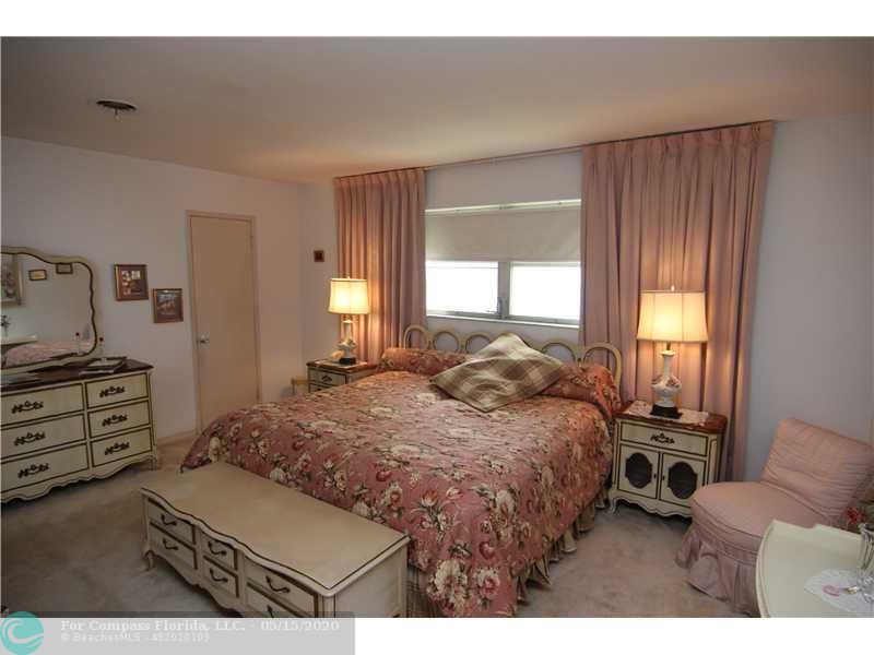 2015 North Park Road Hollywood, FL 33021 - Photo 12 of 20 Bedroom Master