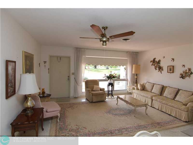 2015 North Park Road Hollywood, FL 33021 - Photo 10 of 20 Living Room