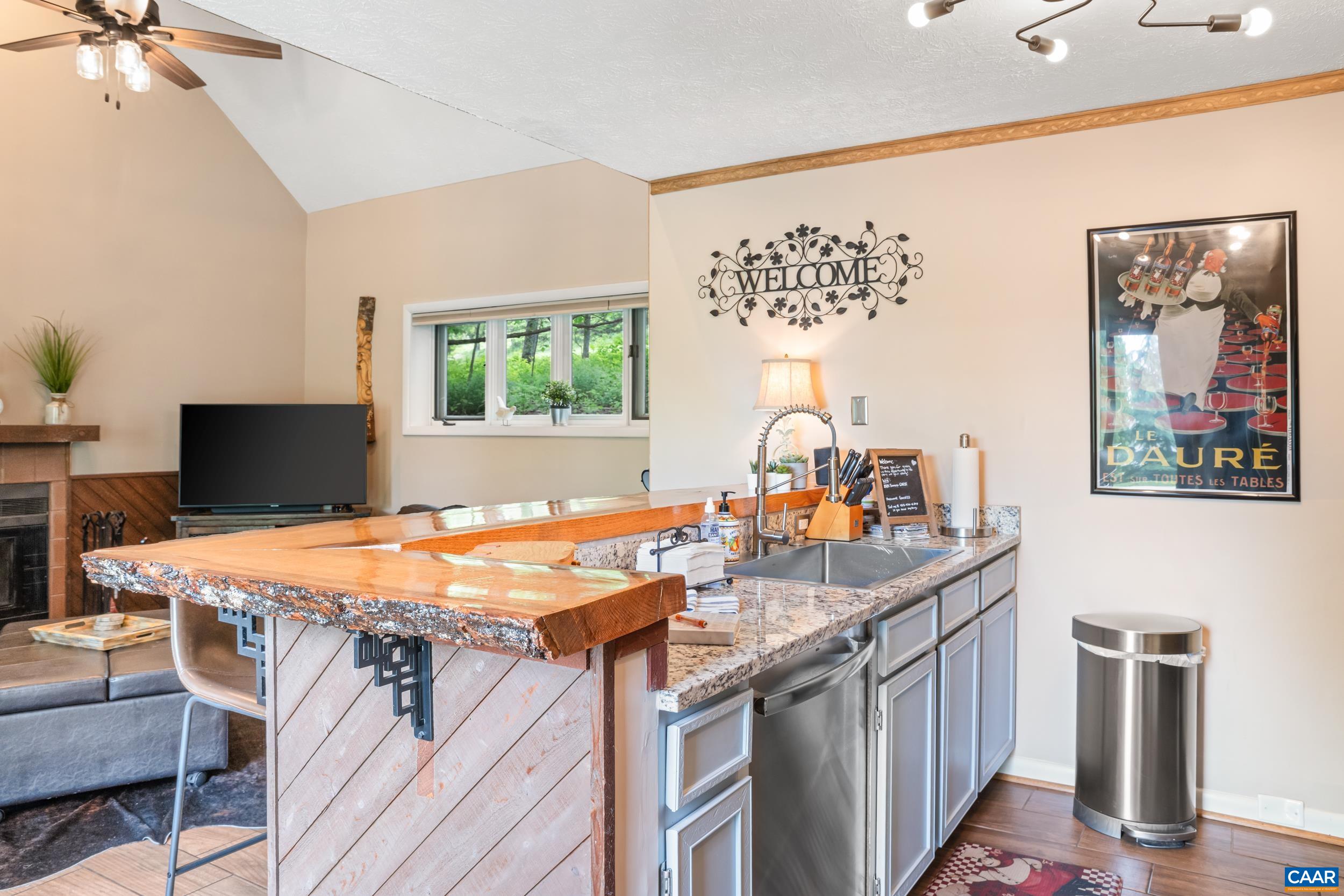 2225 Tanners Ridge Roseland, VA 22967 - Photo 3 of 26 a very nice looking room with a large window