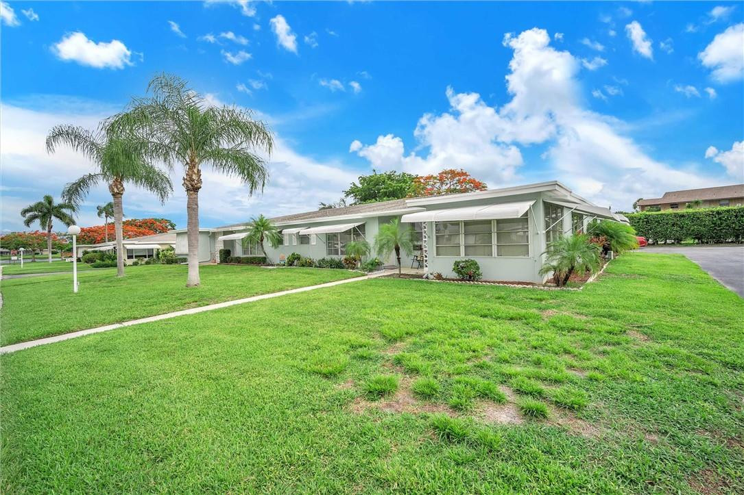 130 High Point Boulevard, Unit C Delray Beach, FL 33445 - Photo 2 of 30 Photo 2