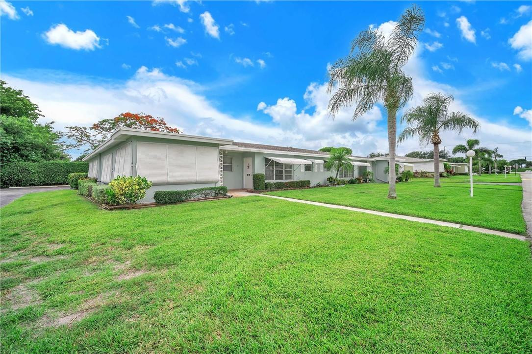 130 High Point Boulevard, Unit C Delray Beach, FL 33445 - Photo 3 of 30 Photo 3