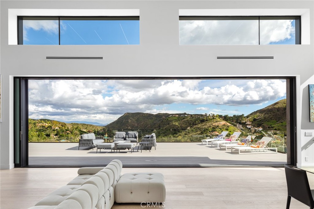 18 Stallion Road Bell Canyon, CA 91307 - Photo 18 of 75 30 foot pocket doors