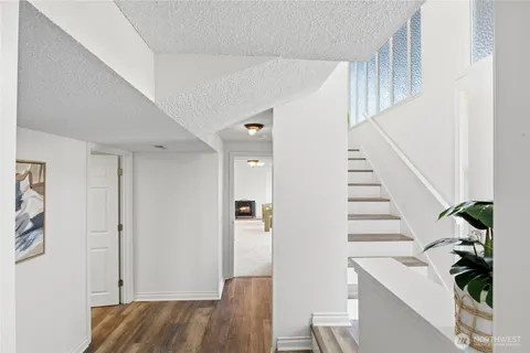$1,275,000 | 6215 122nd Avenue Southeast, Bellevue, WA 98006