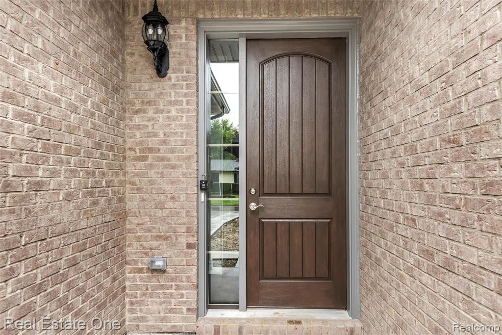 3859 Dearborn Avenue Rochester Hills, MI 48309 - Photo 8 of 32