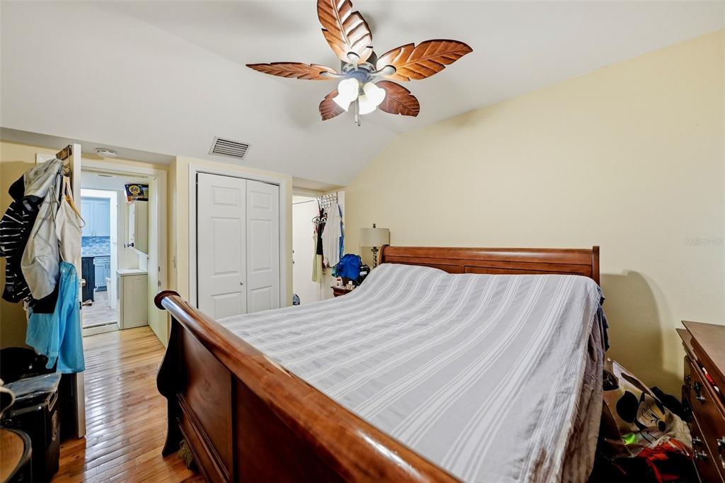 726 Mandalay Avenue Clearwater Beach, FL 33767 - Photo 15 of 49