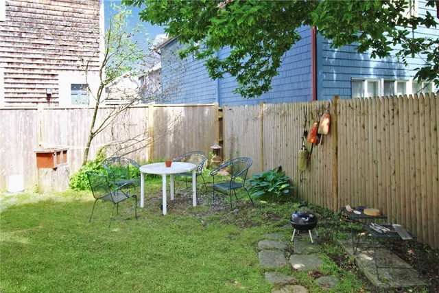 $2,700 | 5 Davis Court, Newport, RI 02840