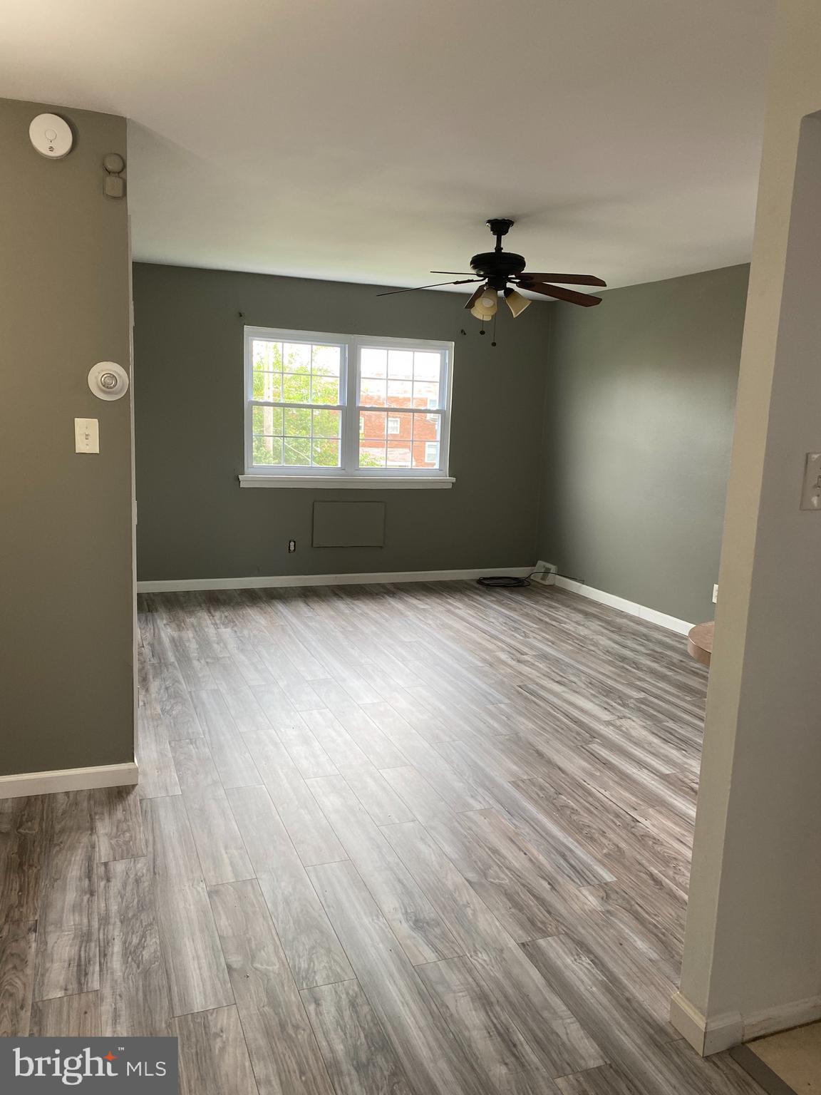 9431 Kirkwood Road Philadelphia, PA 19114 - Photo 2 of 29 Gallery Image 2