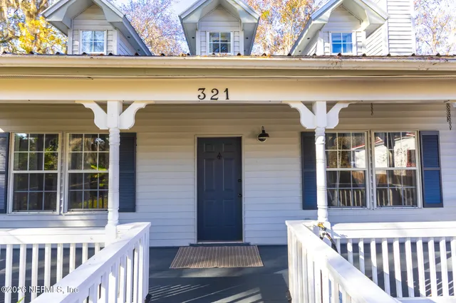 $419,900 | 321 Paradise Circle, Satsuma, FL 32189