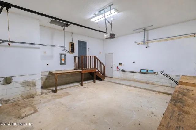 $419,900 | 321 Paradise Circle, Satsuma, FL 32189