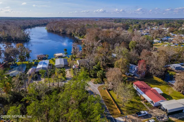 $419,900 | 321 Paradise Circle, Satsuma, FL 32189