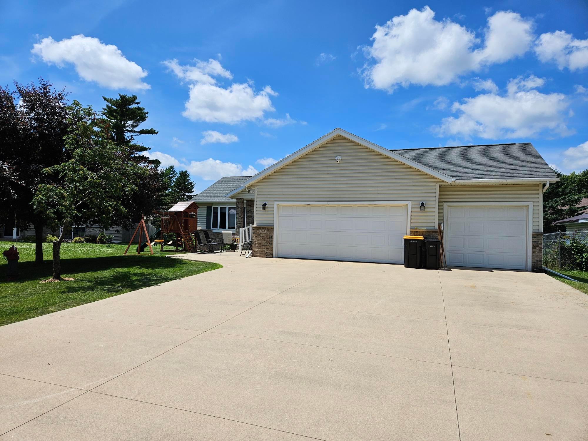 712 Mlinar Avenue Spring Valley, MN 55975 - Photo 1 of 38