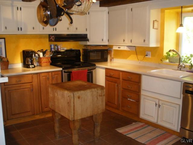 4835 Shankweiler Road Orefield, PA 18069 - Photo 2 of 14 Gallery Image 2
