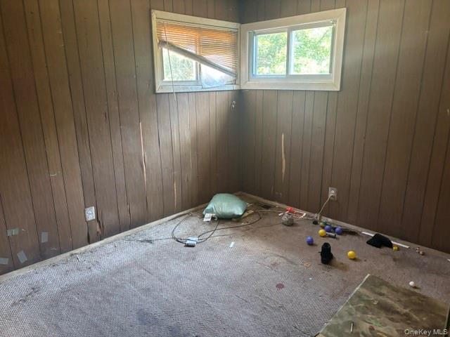427 Doctors Path Riverhead, NY 11901 - Photo 8 of 11