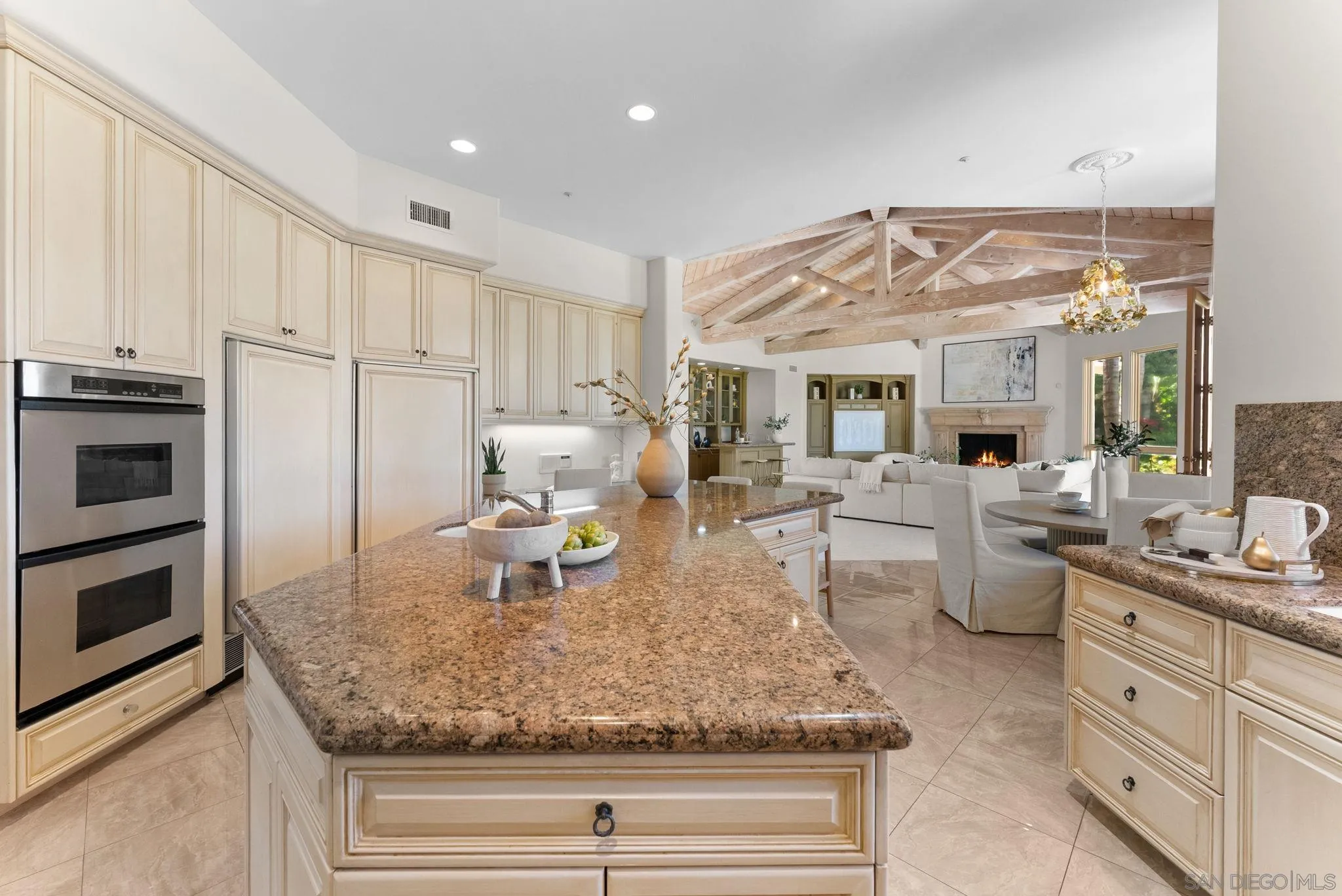 7896 St Andrews Road Rancho Santa Fe, CA 92067 - Photo 10 of 17 Kitchen