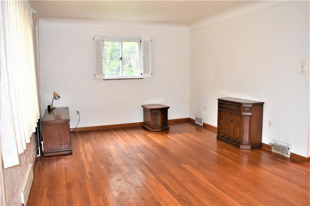 11410 Tioga Road North Huntingdon, PA 15642 - Photo 6 of 21 Gallery Image 6