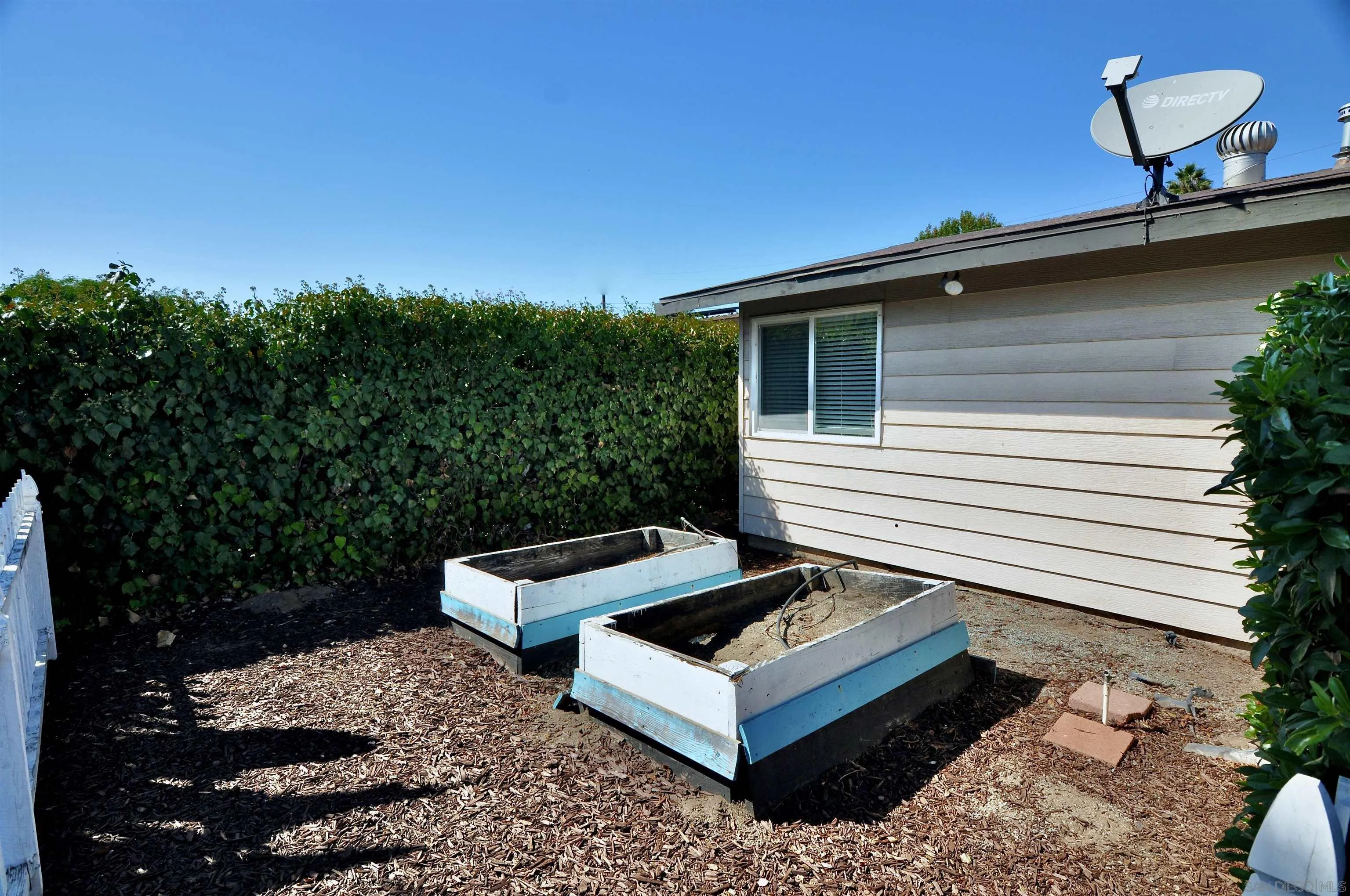 14333 Lolin Lane Poway, CA 92064 - Photo 9 of 41 a view of a chairs with a small yard