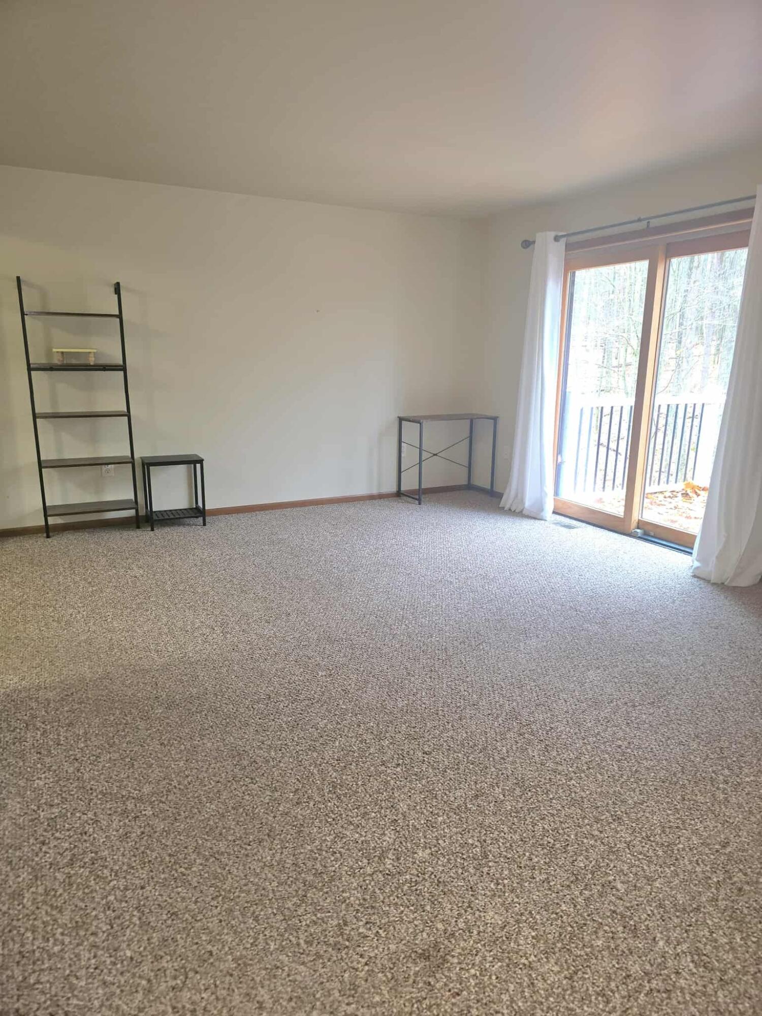 411 Peach Road Roscommon, MI 48653 - Photo 3 of 26 9b4d4827-0a8e-4133-b1c8-0f5d4d6e6718