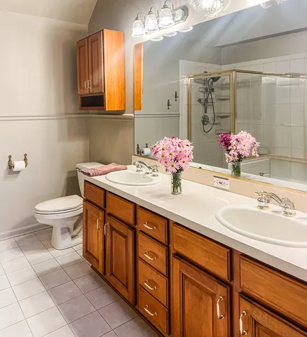 $350,000 | 337 Kresswood Drive, West Chicago, IL 60185