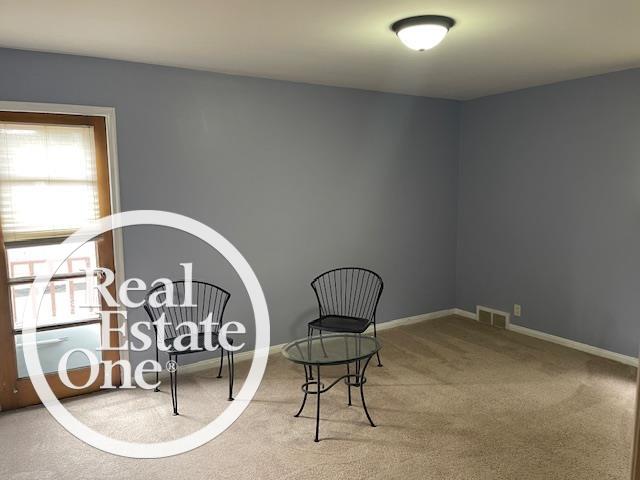 963-965 Harcourt Road Grosse Pointe, MI 48230 - Photo 13 of 16 50173216-deab6026-9a91-47be-b1b2-10b5da31788e.JPG