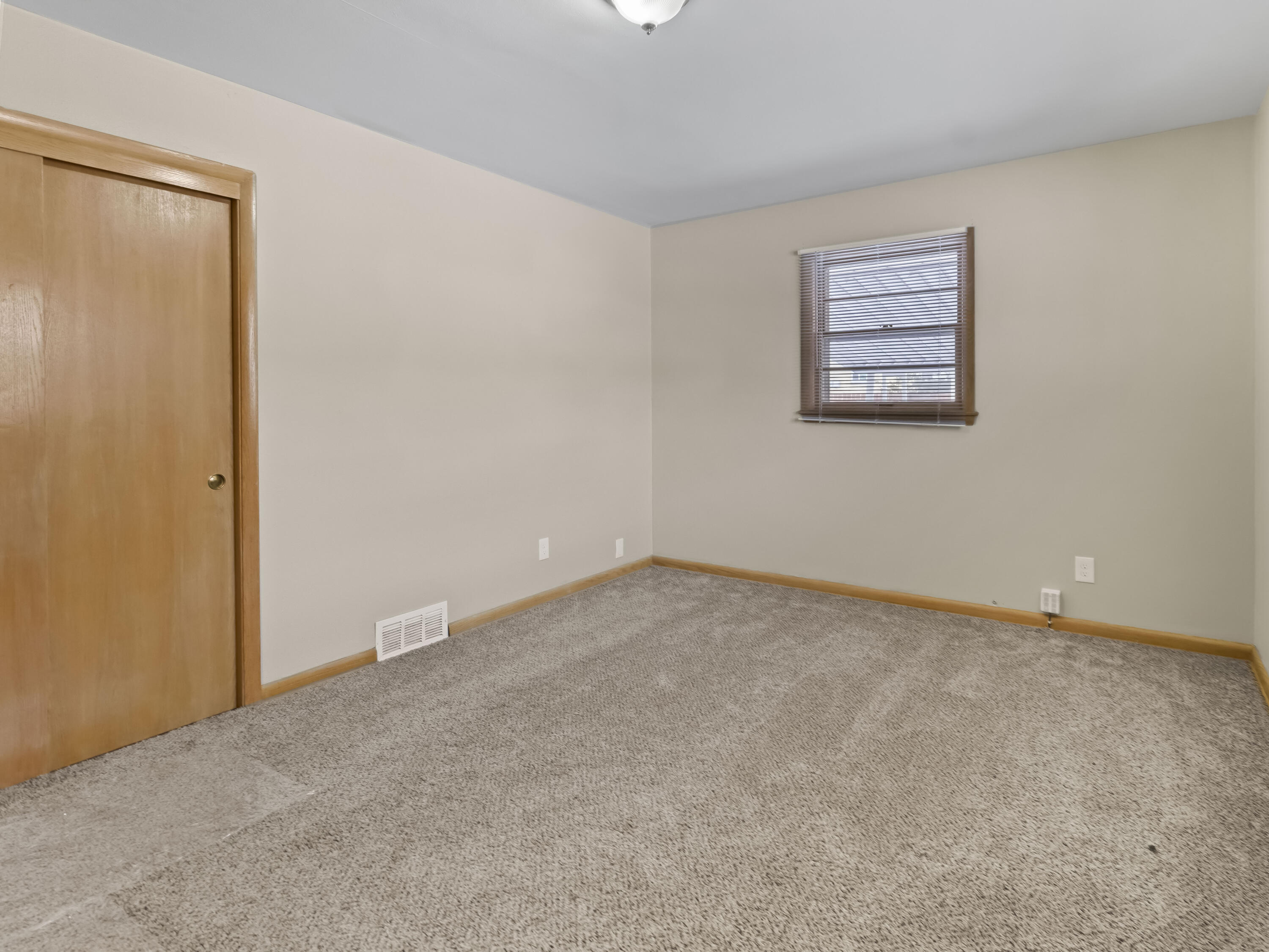 4357 North 83rd Street Milwaukee, WI 53222 - Photo 30 of 32 IMG_3564