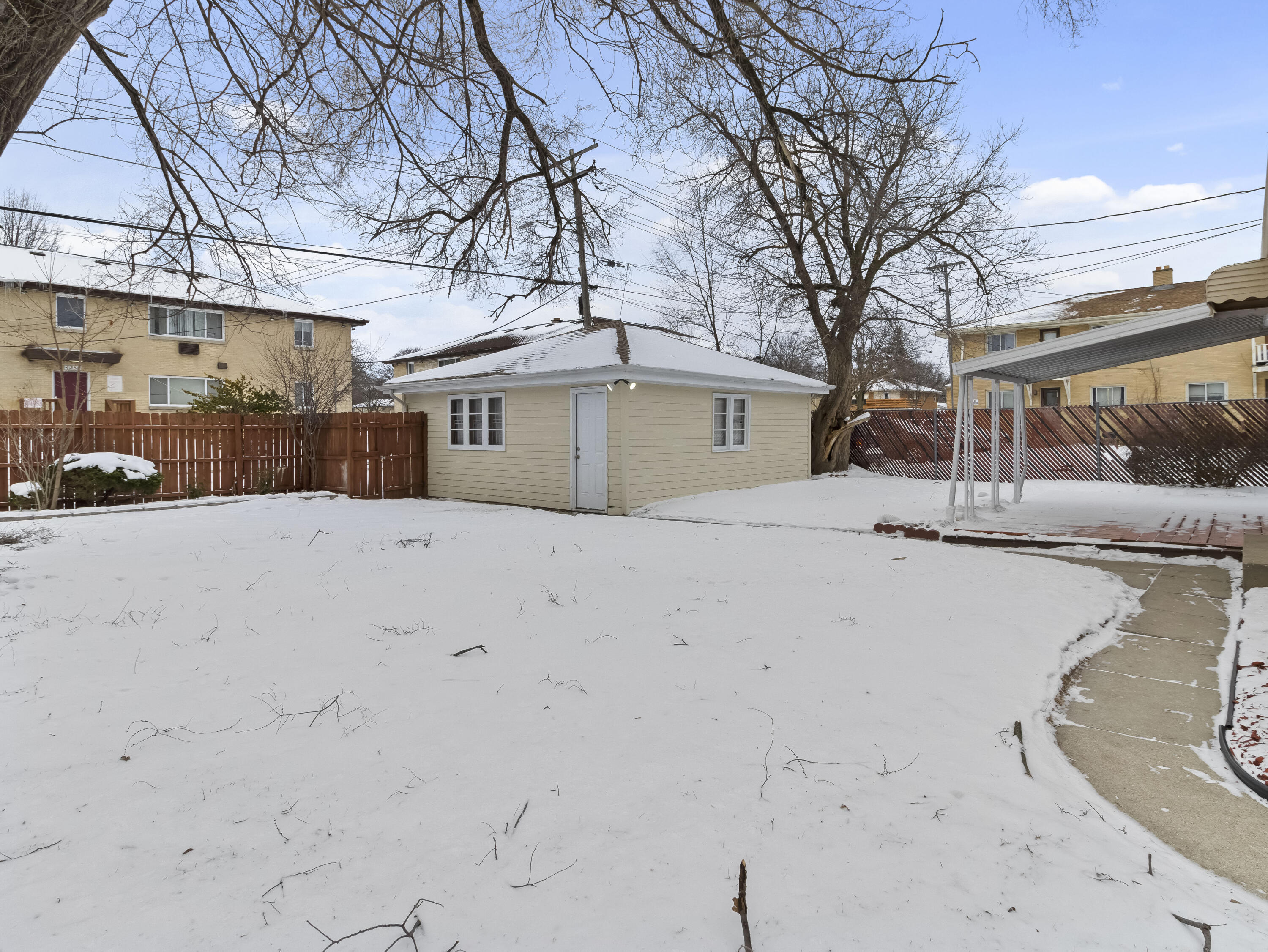 4357 North 83rd Street Milwaukee, WI 53222 - Photo 8 of 32 IMG_3636