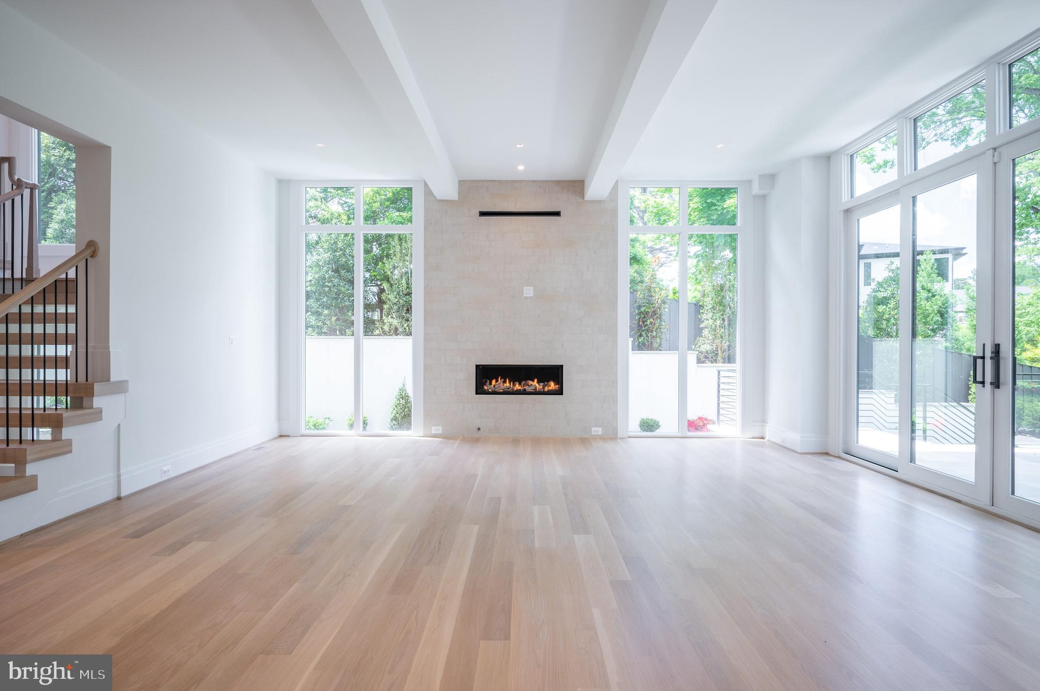 6804 Hampshire Road McLean, VA 22101 - Photo 15 of 61 Family Room