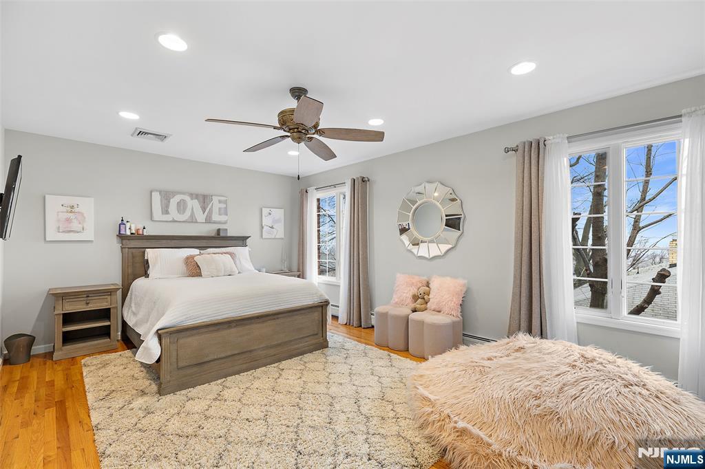 546 Art Lane Ridgefield, NJ 07657 - Photo 9 of 37 Gallery Image 9