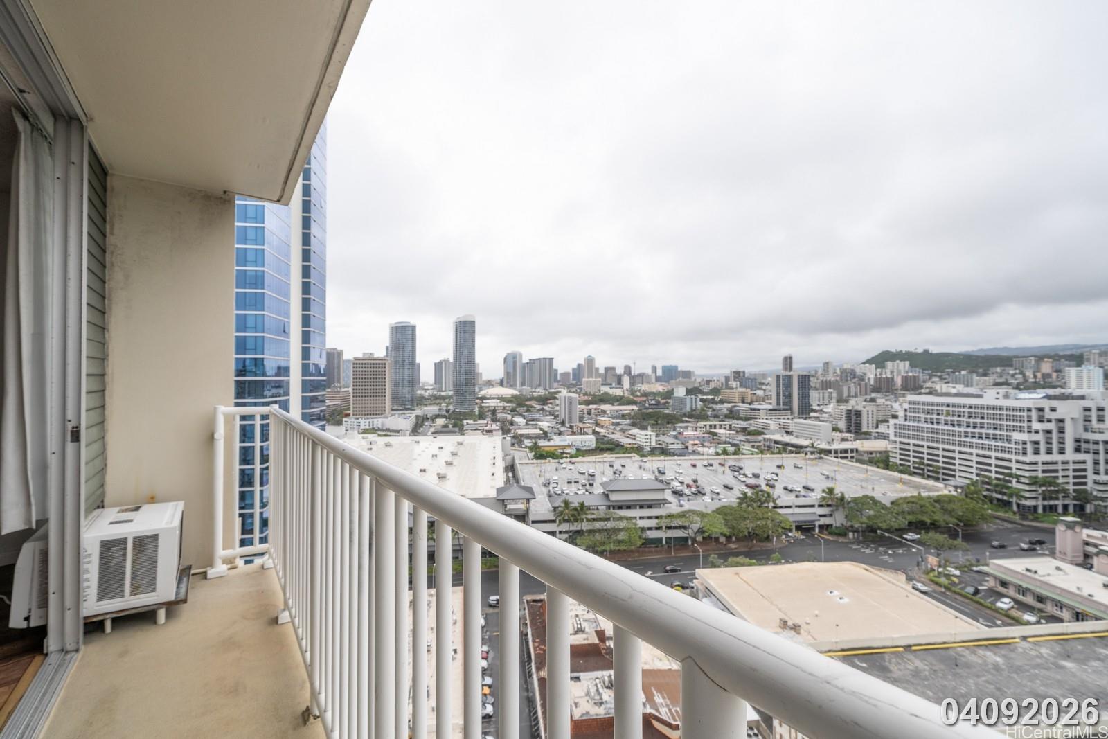 750 Amana Street, Unit 2003 Honolulu, HI 96814 - Photo 12 of 21