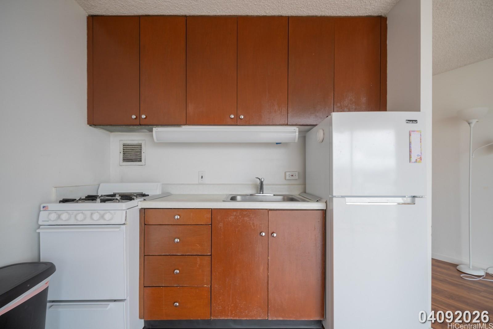 750 Amana Street, Unit 2003 Honolulu, HI 96814 - Photo 14 of 21