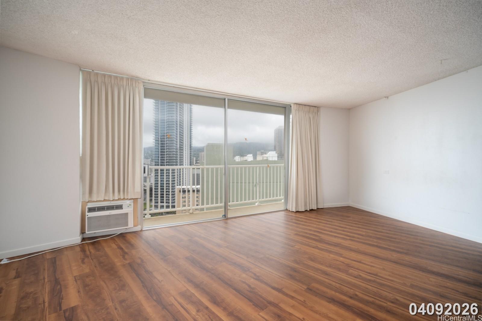 750 Amana Street, Unit 2003 Honolulu, HI 96814 - Photo 4 of 21