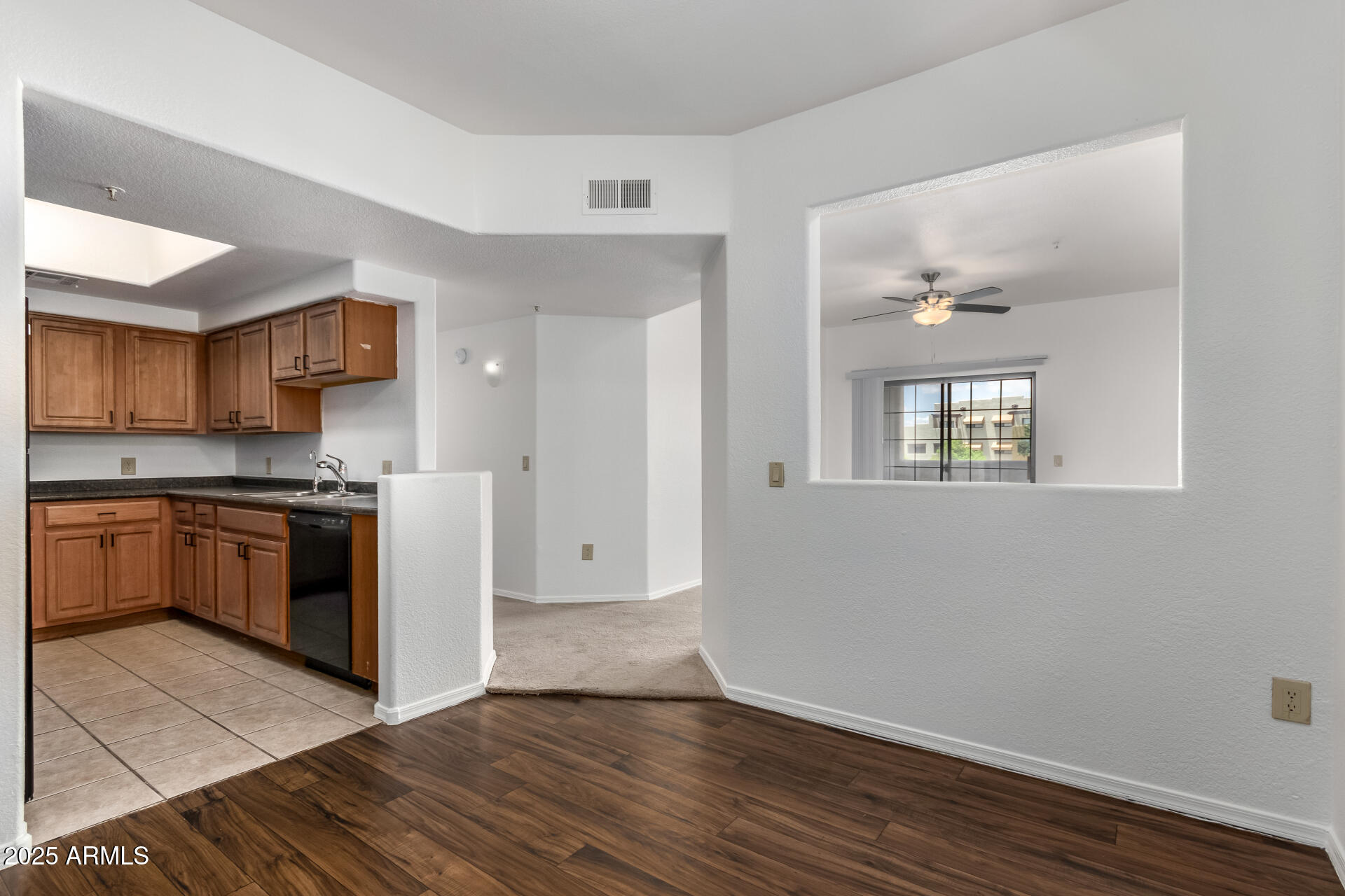 3434 East Baseline Road, Unit 216 Phoenix, AZ 85042 - Photo 16 of 38 16 Dining