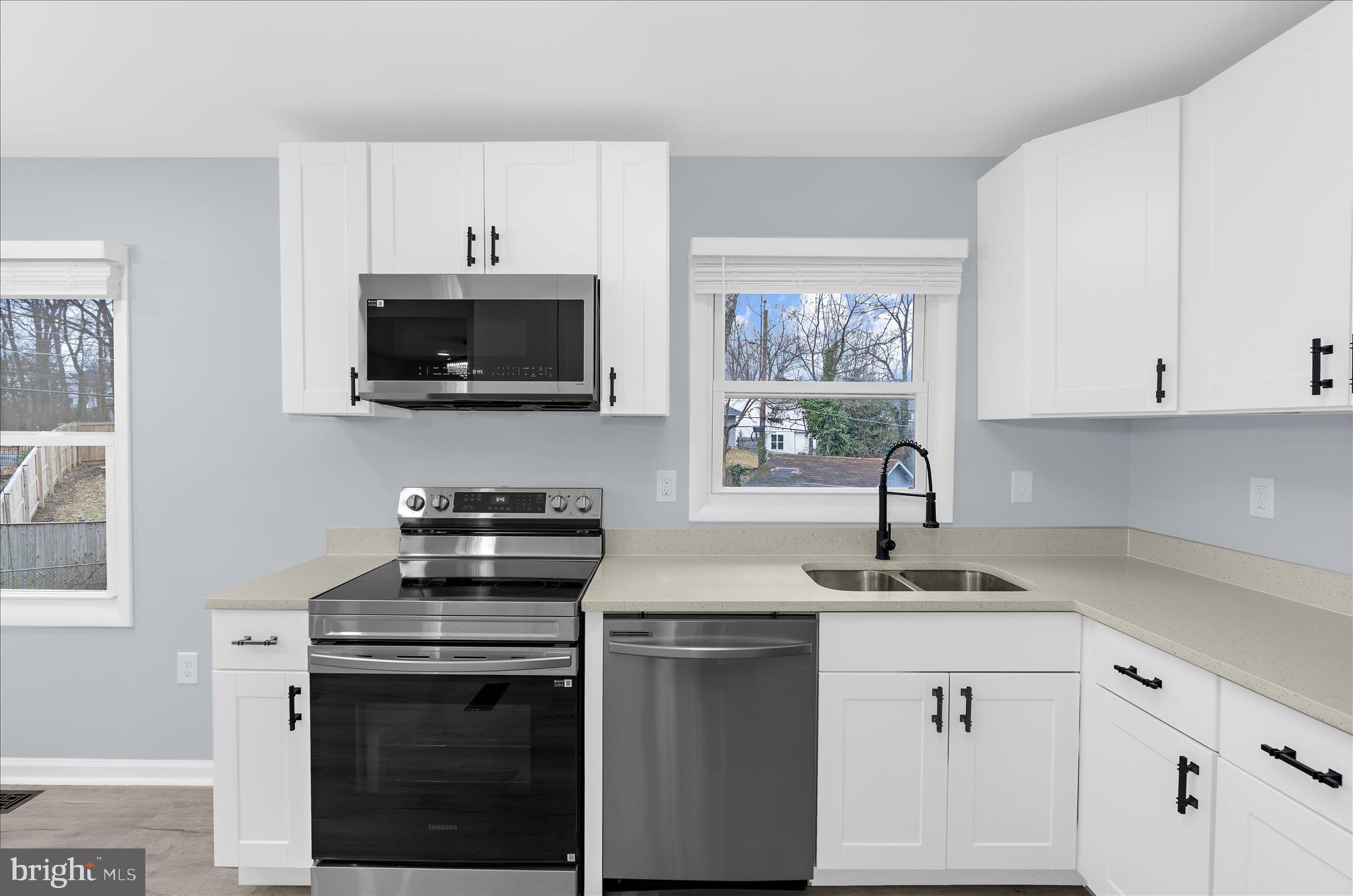 902 Winterhaven Circle Gambrills, MD 21054 - Photo 12 of 46 Kitchen