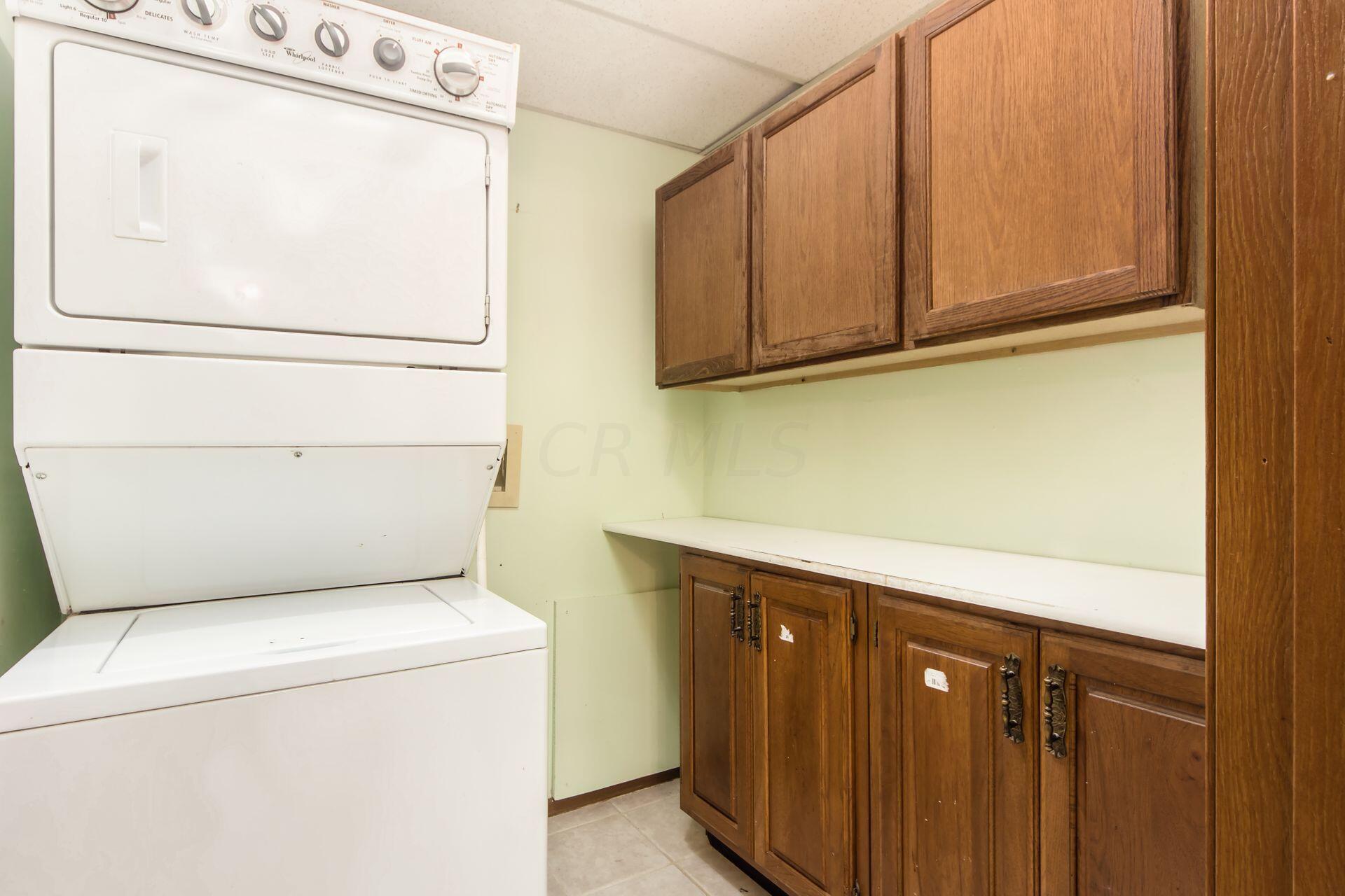 4141 Karl Road, Unit 107 Columbus, OH 43224 - Photo 9 of 26 009_365ce75485_M 4141 Karl015