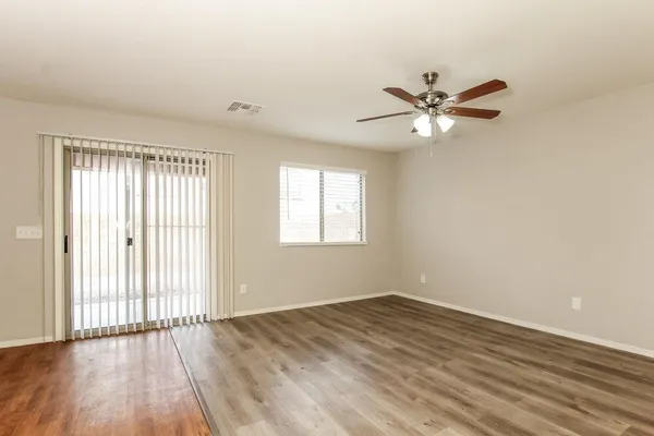 $2,200 | 12924 West Peppertree Lane, Glendale, AZ 85307