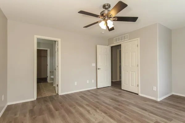 $2,200 | 12924 West Peppertree Lane, Glendale, AZ 85307