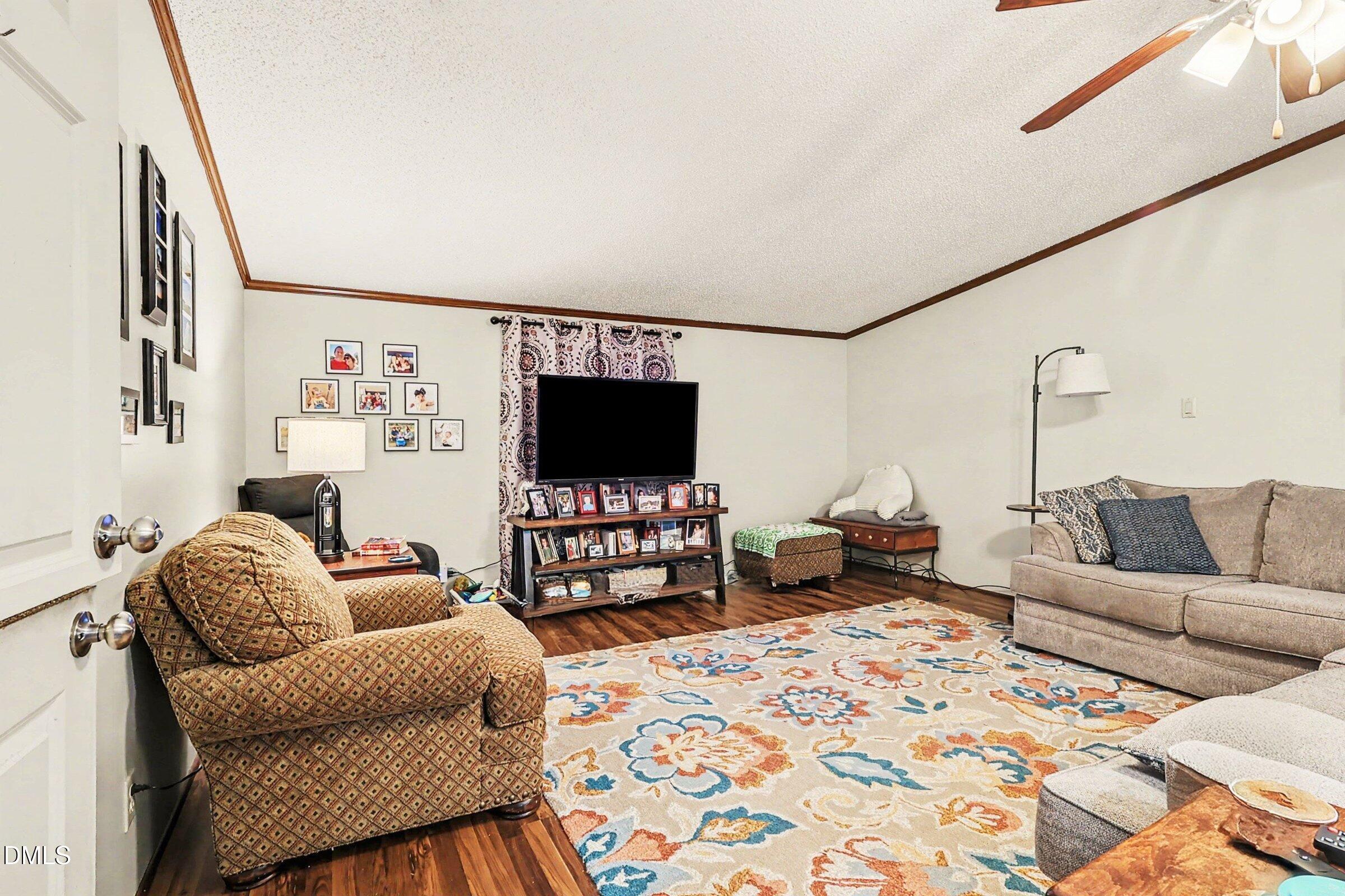 169 Mt Pleasant Road Willow Spring, NC 27592 - Photo 10 of 32 Living Room