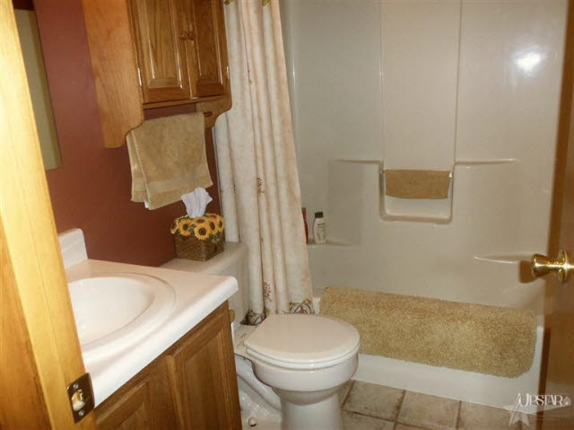 902 Deer Ridge Crossing Auburn, IN 46706 - Photo 11 of 11 Gallery Image 11
