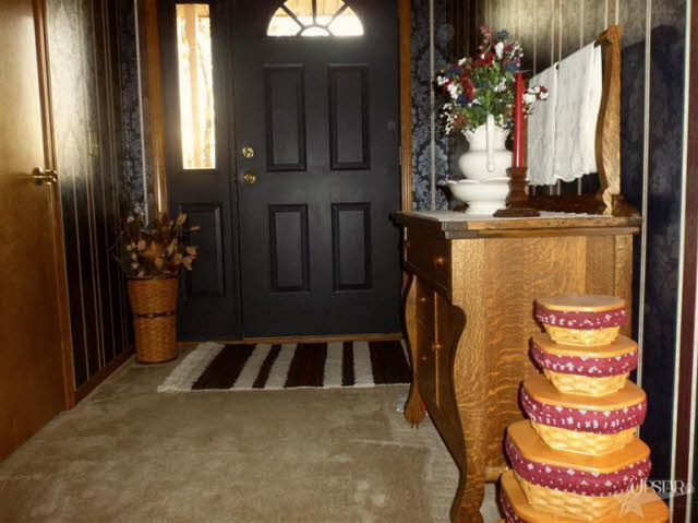 902 Deer Ridge Crossing Auburn, IN 46706 - Photo 5 of 11 Gallery Image 5